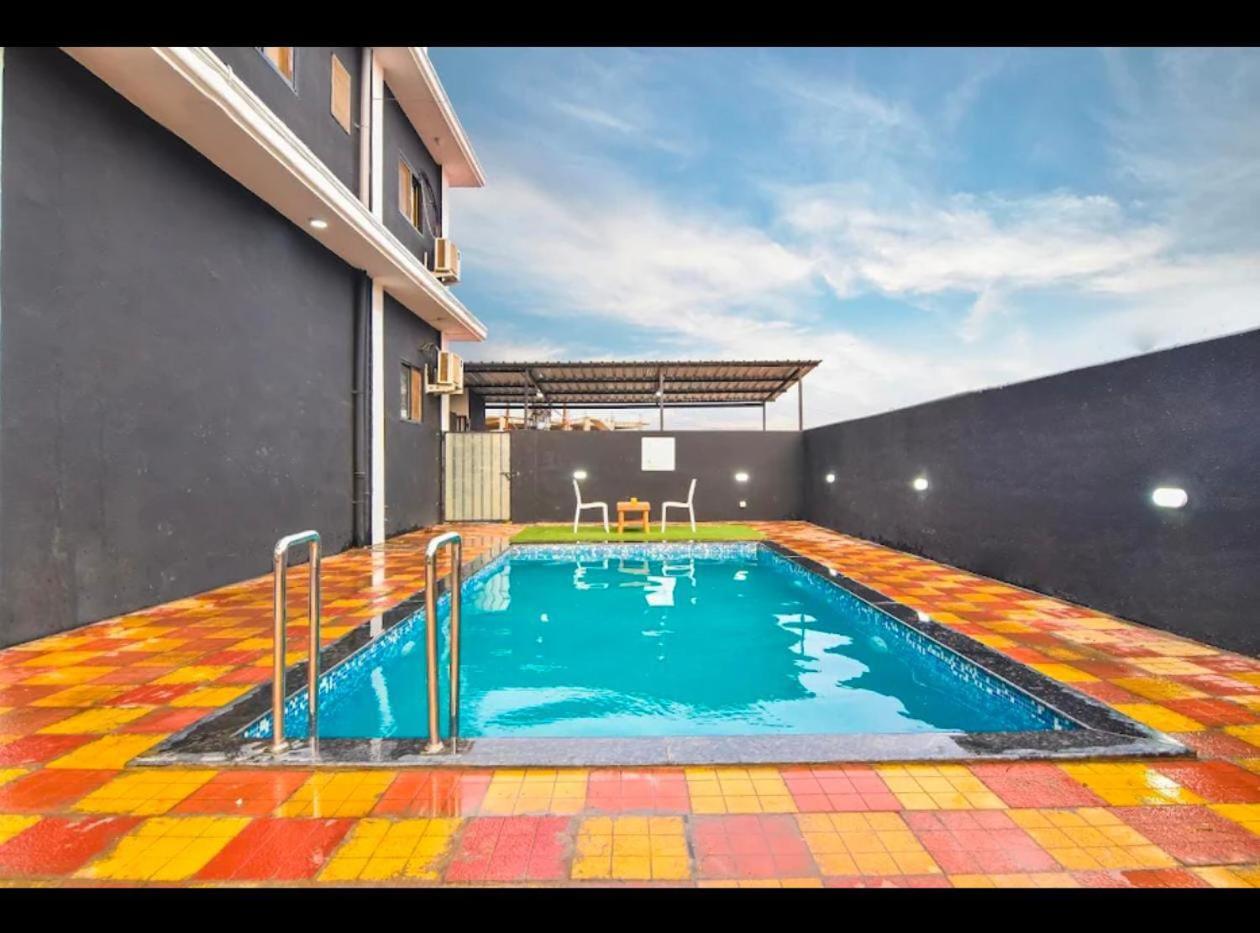 Empyrean Stay Ll 3Bhk Ll Black Horse Villa Ll Ac Ll Private Pool Ll Wifi II Lux Ll Lonavala Eksteriør billede