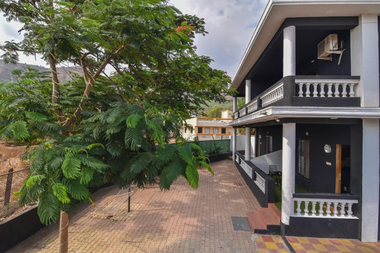 Empyrean Stay Ll 3Bhk Ll Black Horse Villa Ll Ac Ll Private Pool Ll Wifi II Lux Ll Lonavala Eksteriør billede