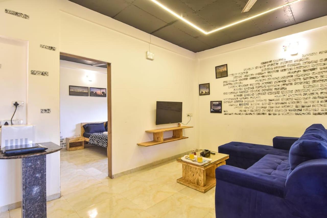 Empyrean Stay Ll 3Bhk Ll Black Horse Villa Ll Ac Ll Private Pool Ll Wifi II Lux Ll Lonavala Eksteriør billede