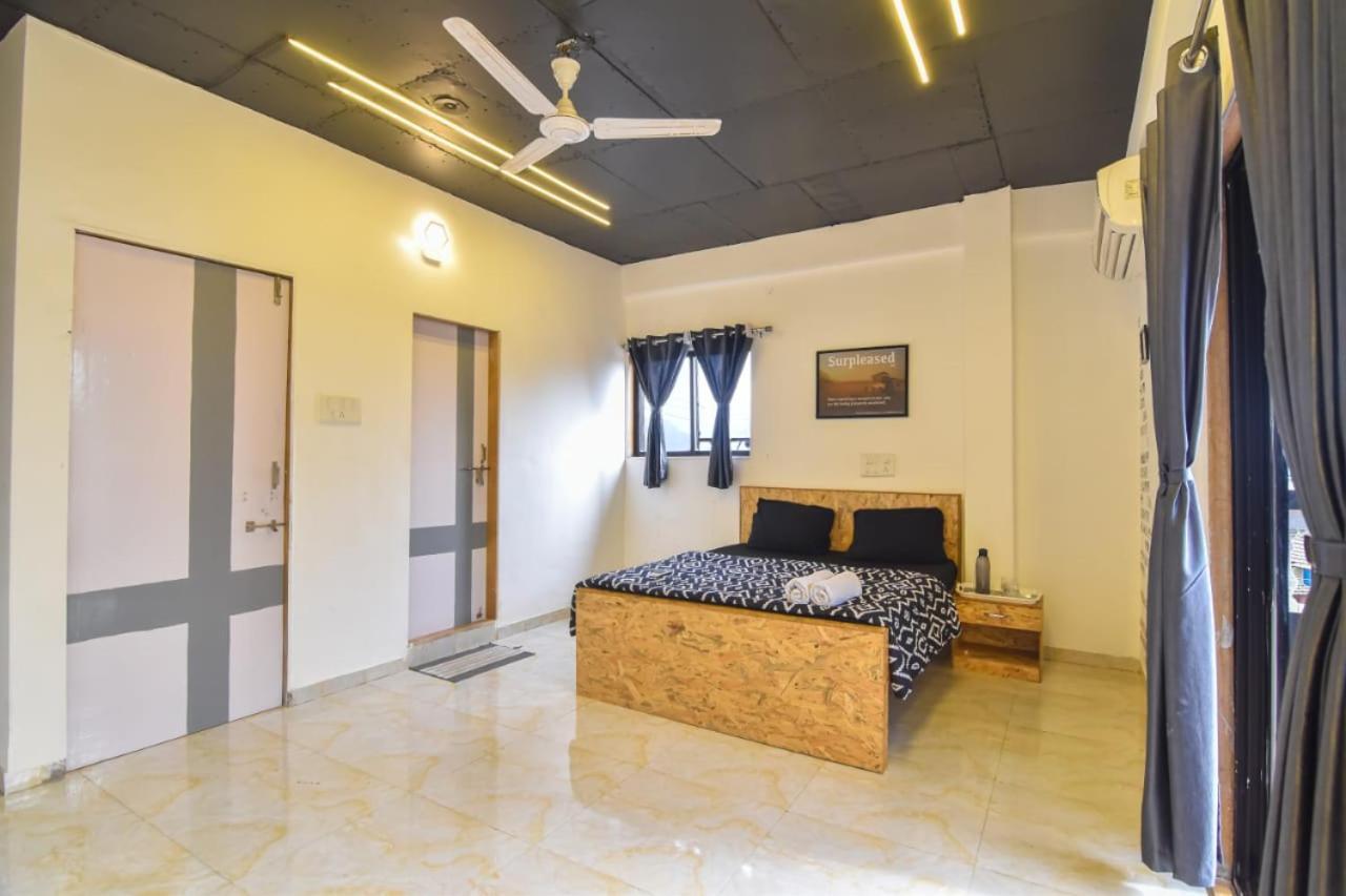Empyrean Stay Ll 3Bhk Ll Black Horse Villa Ll Ac Ll Private Pool Ll Wifi II Lux Ll Lonavala Eksteriør billede